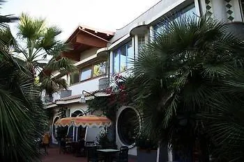 Курортный комплекс Sayonara Villaggio Club Никотера-Марина
