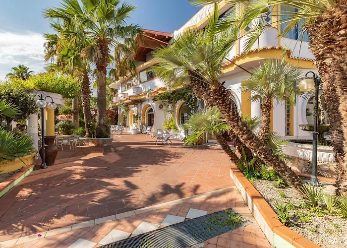 Resort Sayonara Villaggio Club 3*